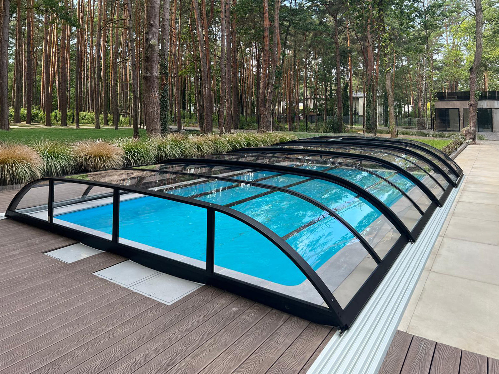 Aluna Wave Eco Pooltak - standard högt Pooltak med klart material i hela taket