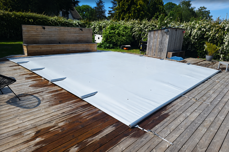 RibbTopp Universal Säkerhetstäcke för poolen. Passar för 5 x3 & 6 x 3 m pool